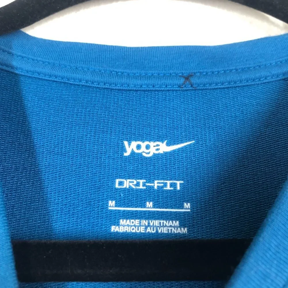Nike Yoga Women Dry-Fit Fleece Crew Neck Sweatshirt Teal Medium